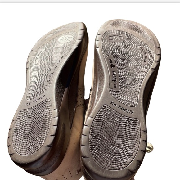 SAS Premium Walking Sneakers NWT - Picture 10 of 11